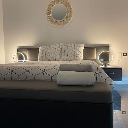 Appartement Hors Du Commun Avec Son Jacuzzi Salies-de-Béarn Buitenkant foto