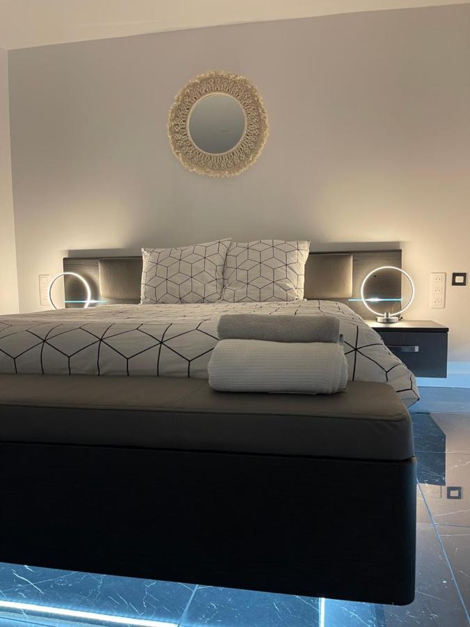 Appartement Hors Du Commun Avec Son Jacuzzi Salies-de-Béarn Buitenkant foto