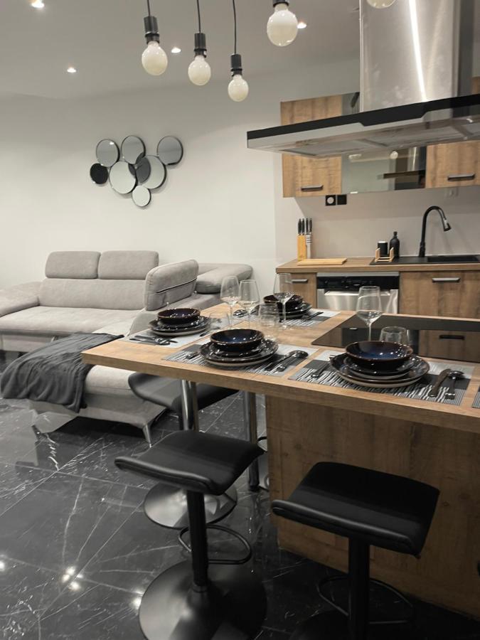 Appartement Hors Du Commun Avec Son Jacuzzi Salies-de-Béarn Buitenkant foto